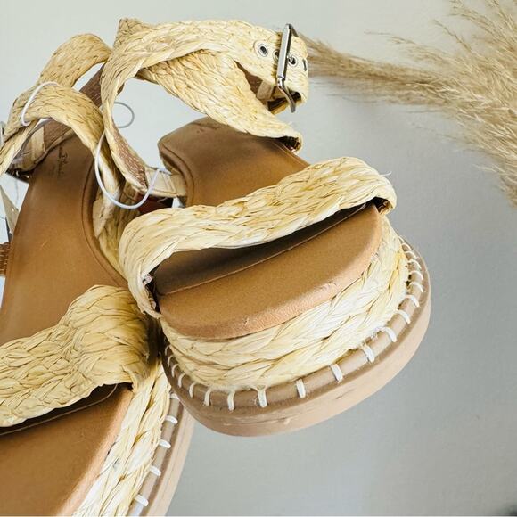 NEW TARGET UNIVERSAL THREAD White Beige Platform Wedge Heel Sandals Slides 7.5 - Picture 6 of 11